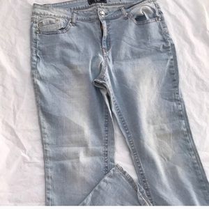 Plus size Cato wash lite flare stretch jeans